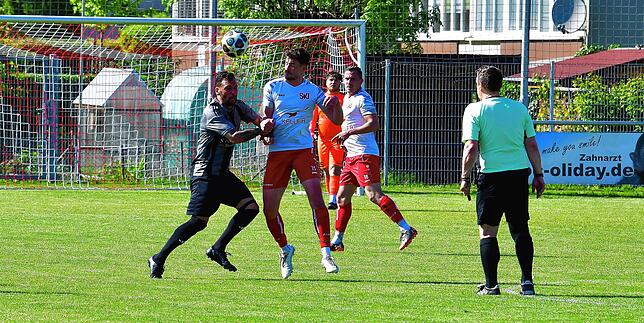 Bild 16: SV Jestetten gewinnt Kellerderby mit 2:1 gegen den FC Hochrhein – und wir haben Fotos!