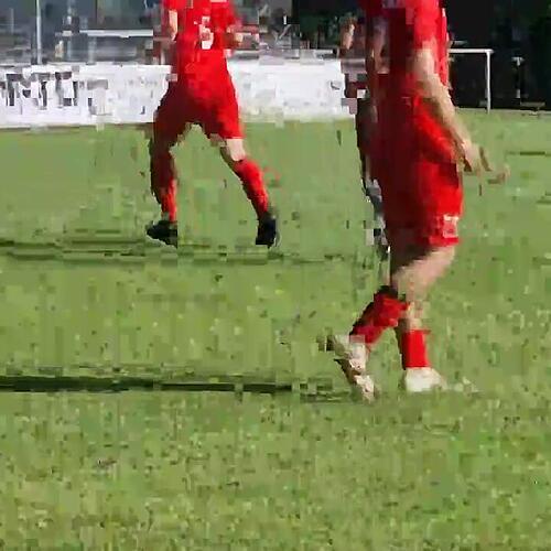 Maximilian Bell erhöht auf 0:3