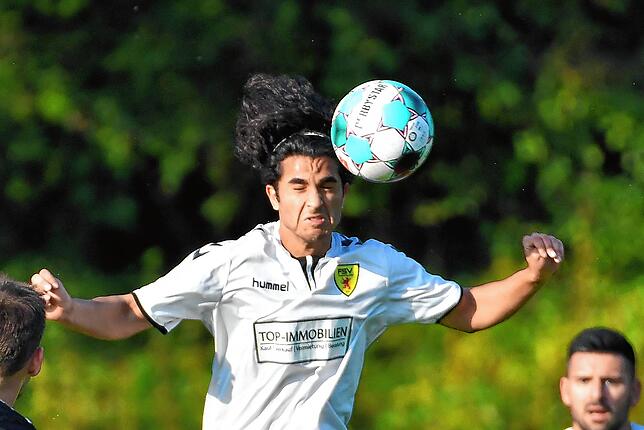 Bild 10: FSV Rheinfelden gewinnt Landesliga-Derby beim VfR Bad Bellingen mit 2:1 &ndash; und wir haben die Bilder!