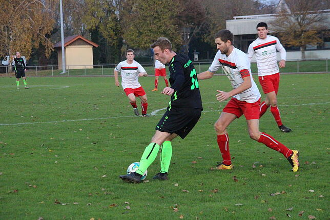 Bild 3: Die besten Bilder vom 5:0-Sieg der SG Reichenau/R.-Waldsiedlung gegen den FC Steißlingen!