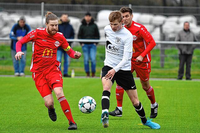 Bild 6: SV Herten muss mit 1:1 beim FC Wallbach zufrieden sein &ndash; und wir haben Bilder!