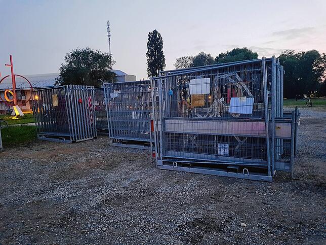 Bild 12: Die Zäune zur Schweiz sind weg: Hier fallen die Absperrungen in Konstanz