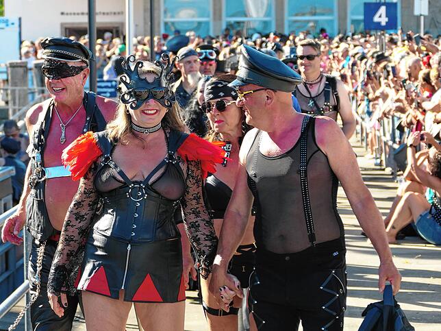 Bild 31: Das Torture Ship legt wieder ab: Die besten Bilder der BDSM- und Fetischfreunde am Bodensee