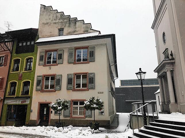 Das letzte Haus auf der südöstlichen Seite der Wallstraße in Waldshut trägt die Hausnummer 2. Vor 70 Jahren war geplant, dieses Haus ...