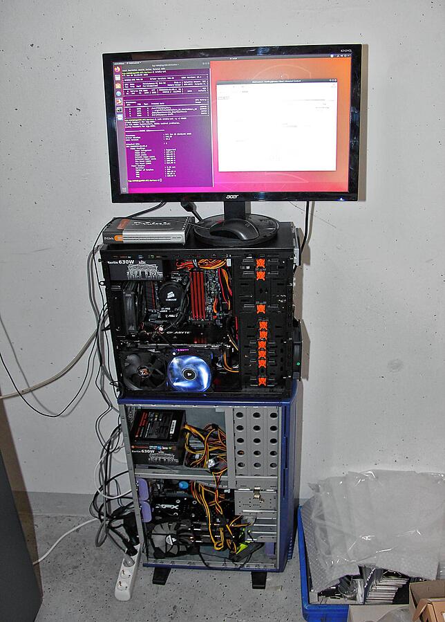 Dieser Computer-Turm mit insgesamt vier Grafikkarten berechnet rund um die Uhr Datenpakete im Keller der Firma Roth&Effinger in Brigachtal.