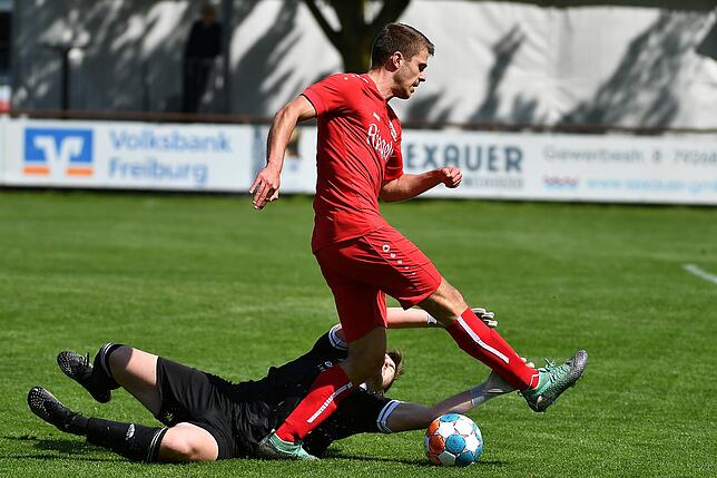 Bild 25: SV 08 Laufenburg unterliegt mit 1:3 bei der Reserve des Bahlinger SC &ndash; und wir haben Bilder!