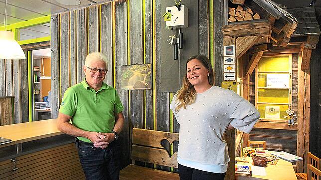 Lena Gerlich und Hans-Peter Weiß von der Ferienland im Schwarzwald GmbH wollen die Region touristisch weiter nach vorne bringen.
