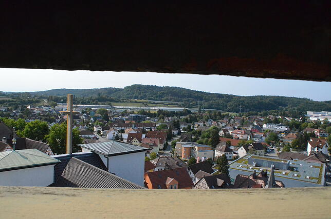 Wer den Kirchturm erklimmt, dem liegt Stockach zu Füßen. Von über dreißig Metern Höhe präsentiert sich Stockach auf ganz neue Art.