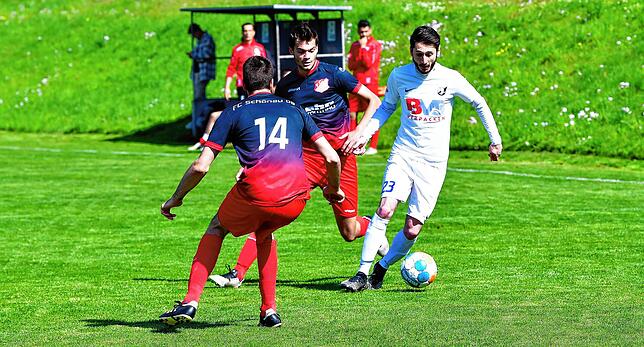 Bild 4: FC Schönau siegt überraschend mit 1:0 beim FC Erzingen &ndash; und wir haben Bilder!
