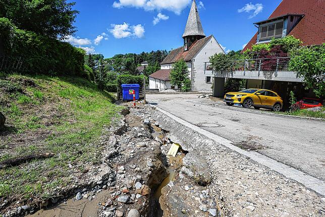 Bild 14: Unwetterfolgen im Öhninger Ortsteil Schienen