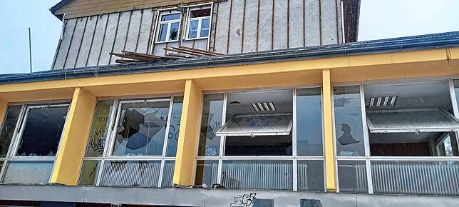 Seit Jahren steht die frühere Herbergseinrichtung leer. Das macht sich bemerkbar.
