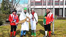 Die Präsidenten der Narrenvereine bei der gemeinsamen Entmachtung des Bürgermeisters am Schmutzigen Dunschtdig 2022 (von links): Klaus ...