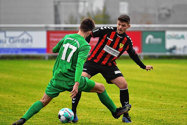 Bild 21: FSV Rheinfelden bleibt mit dem 3:2-Erfolg gegen den FC Freiburg-St. Georgen auch im 13. Saisonspiel unbesiegt &ndash; und wir haben Bilder!