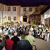Bei der Premiere von &bdquo;Zwischen den Welten&ldquo; 2019 mit Schirmherr Erzbischof Georg Gänswein präsentierten sich die ...