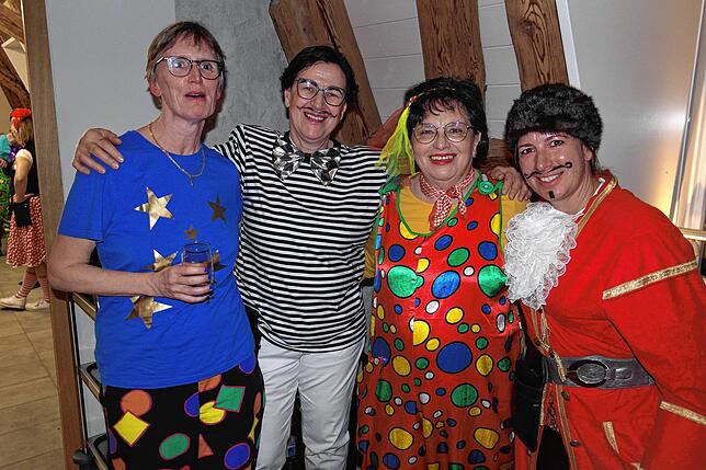 Bild 16: Frauenfasnet in Markdorf: „Was für ein Zirkus“ – Bilder vom närrischen Spektakel
