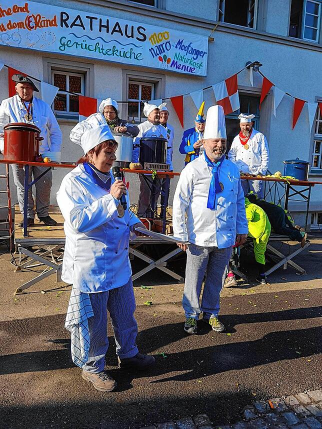 Bild 7: Bilder vom Rathaussturm in Liggeringen