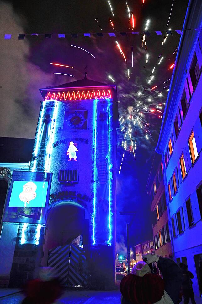 Bild 9: Villinger Fasnet wird mit Feuerwerk am Bickentor begrüßt