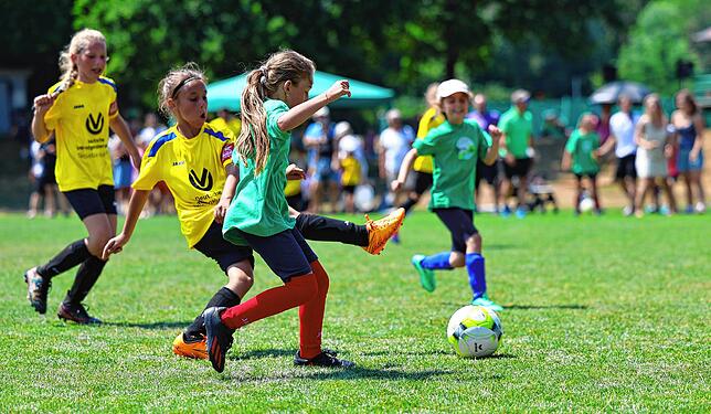 Bild 3: Kleine Kicker ganz groß! Unsere große Bildergalerie vom Grundschulturnier in Radolfzell – Teil 1!