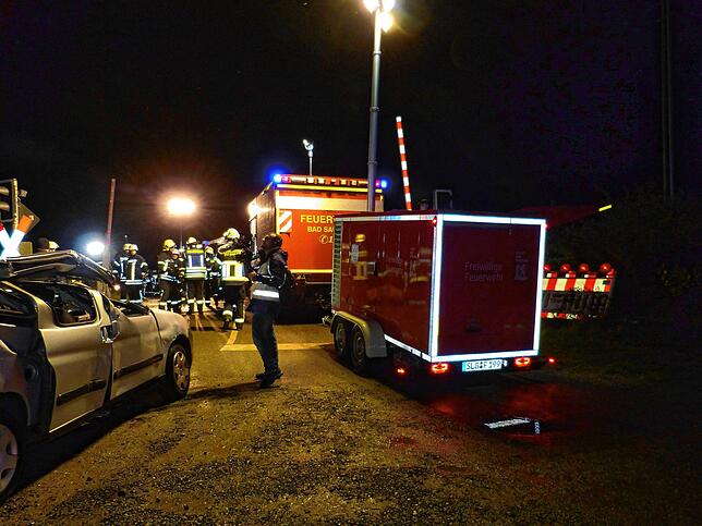 Bild 5: Bahnunfall mit vielen Verletzten: So proben Einsatzkräfte den Ernstfall