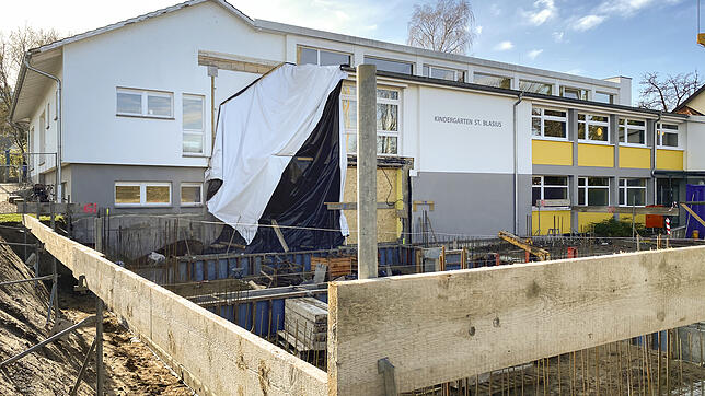 Der Kindergarten St.Blasius in Bankholzen. Der Umbau mit Erweiterung kostet insgesamt 2,1 Millionen Euro, die sich nachhaltig im ...