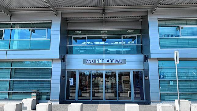 Baumaßnahmen im Terminal: Der Bodensee-Airport erweitert die Passkontrolle für die Ein- und Ausreise.