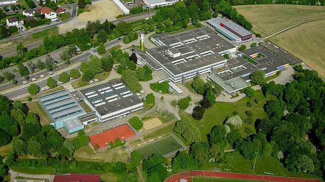 Das Bildungszentrum Markdorf ist die größte Schule im Bodenseekreis. Sie wird nun für rund 22&nbsp;Millionen Euro grundlegend saniert. ...