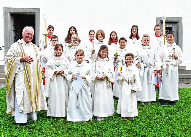 Bild 13: Alle Bilder von der Erstkommunion und Konfirmation in Konstanz, Reichenau und Allensbach auf einen Blick