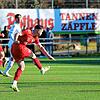 Am heutigen Mittwochabend in Bruchsal im Einsatz: Adam Malaj (vorne) und der 1. FC Rielasingen-Arlen.