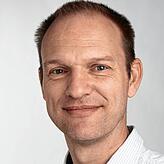 Im Notfall melden sich seine Kollegen auf dem Handy: Seelsorger Jens Terjung aus Freiburg.