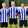 Drei Neue: Trainer Georg Isele (links) und sein Assistent Björn Winter (rechts) freuen sich über die Neuzugänge Dominik Jordan, Marius ...