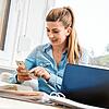 Finanzberatungsangebote von Frauen für Frauen: Der Markt boomt &ndash; ob online oder digital. Doch die Verbraucherzentrale warnt vor zu ...