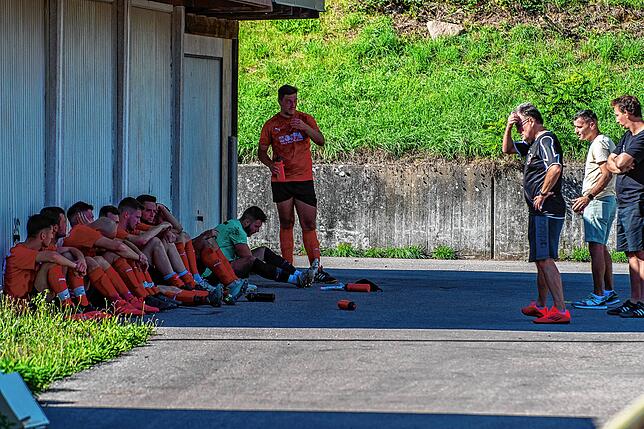 Bild 8: FC Schlüchttal gewinnt beim FC 08 Bad Säckingen mit 4:2 &ndash; und wir haben Bilder!