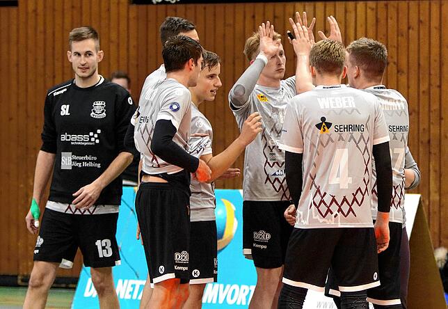 Bild 8: Jahresabschluss bei den Volleyballern des TSV Mimmenhausen. Wir haben die besten Bilder!