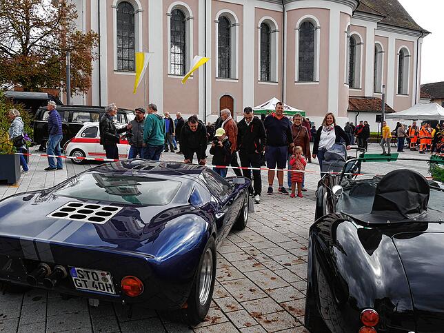 Ein Hingucker war der rund eine Million teure Supersportwagen Ford GT des MAC Museums Singen.