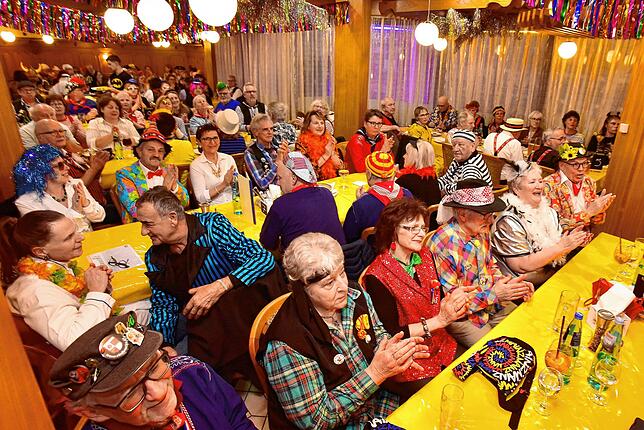 Bild 24: Eschinger Gaudimusikobed bringt beste Fasnetstimmung in die Gaststätten