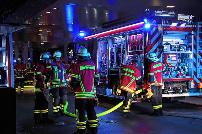 Mit einem Großaufgebot von Feuerwehr, Rettungskräften und Polizei wurde das Gleis 1 am 26. April evakuiert.
