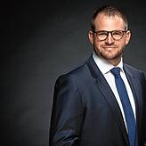 Florian Stern saß mit seinen beiden Kindern und seiner Frau eine Woche ohne Internet im Homeoffice und beim Homeschooling.