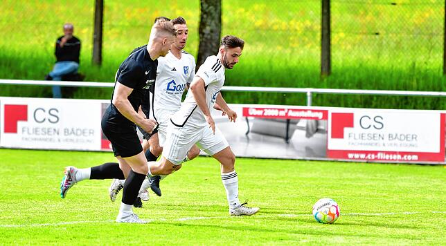 Bild 28: SV Blau-Weiß Murg besiegt SG FC Wehr/Brennet mit 2:0 – und wir haben Bilder!