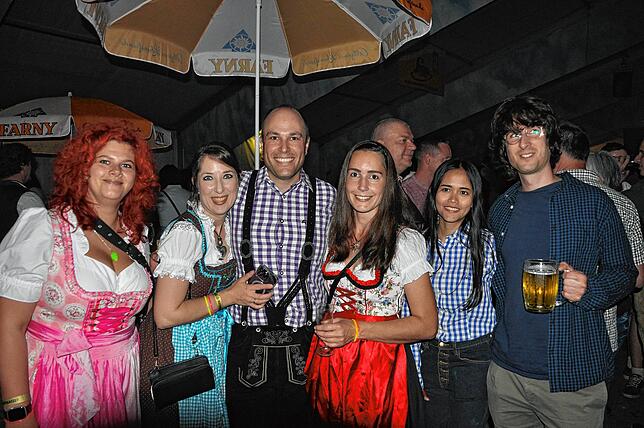 Bild 17: Vollgasstimmung war bei der Dirndl- und Lederhosenparty in Leimbach