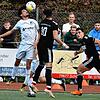 Starkes Spiel: Yasin Demirci (links, gegen Tim Schillinger und Tim Siegin) organisierte beim 2:0 gegen den VfR Bad Bellingen die Abwehr ...