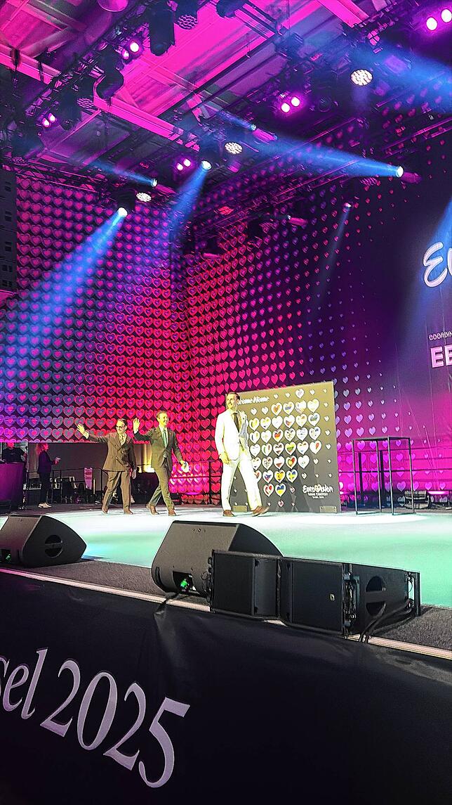 Bild 1: Alle Bilder zur „MET-Gala Europas“ in Basel: So präsentieren sich die ESC-Acts bei der Eröffnungszeremonie