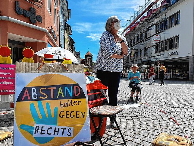 Bild 4: Polizeigroßaufgebot und Demos in Villingen: Der etwas andere Muttertag im Fotorückblick