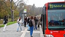 Betroffene, darunter von der Universität Konstanz und der Geschwister-Scholl-Schule, sind auf die Barrikaden gegangen, weil die Linie 11 ...
