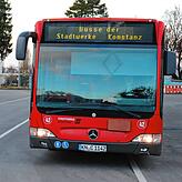 Auch die Fahrt mit dem Bus in Konstanz wird teurer. Im Schnitt steigen die Preise für den Roten Arnold um 10 Cent an.