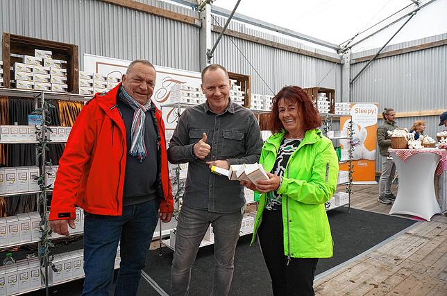 Bild 3: Bilder von der Messe am Hochrhein
