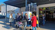 Die Fragebögen der AG Innovation der Seelsorgeeinheit kommen in St. Blasien gut an. Bild: Karin Stöckl-Steinebrunner