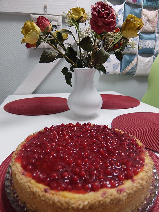 Bild 5: Sommer-Rezept zum Nachbacken: Johannisbeer-Schmandkuchen