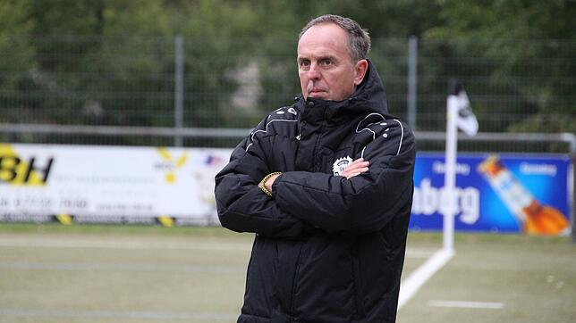 Während sich Furtwangen über die Niederlage ärgert, holte Löffingens Trainer Tobias Urban mit seinem Team nach der Winterpause bereits ...