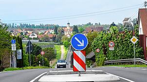 Eine Querungshilfe wie diese an der B33 auf Höhe Wirrensegel sieht das Radwegekonzept für den Bereich B33/Azenbergstraße in Ittendorf ...