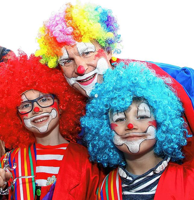 Bild 2: So bunt wird Konstanz am Schmotzigen Dunschtig in der Zukunft wieder feiern &ndash; die besten Bilder und Videos der Straßenfasnacht